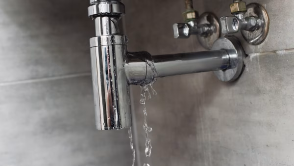 Lekkage Zwijndrecht: wat te doen bij een waterlekkage in huis?
